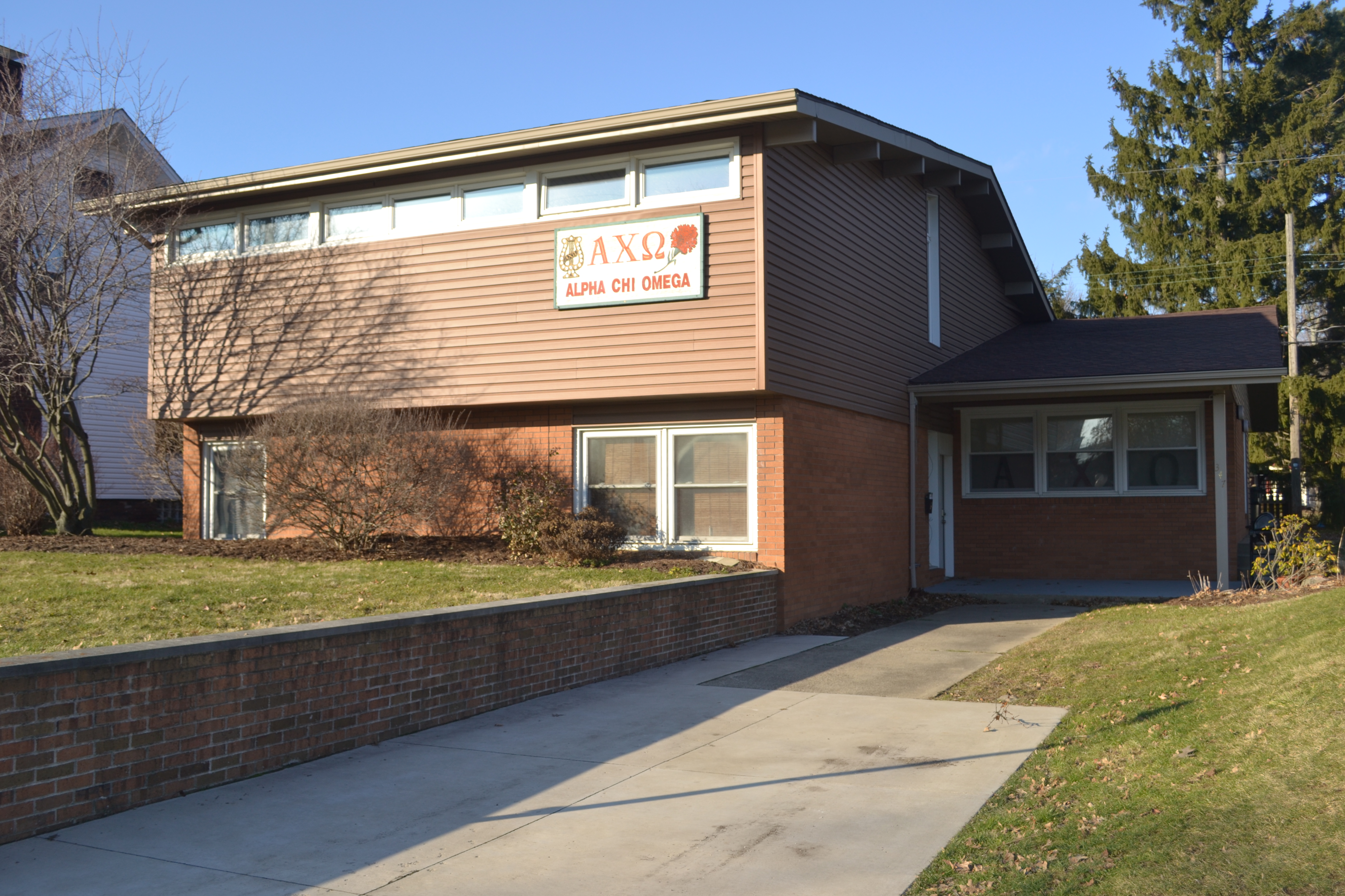 Alpha Chi Omega House