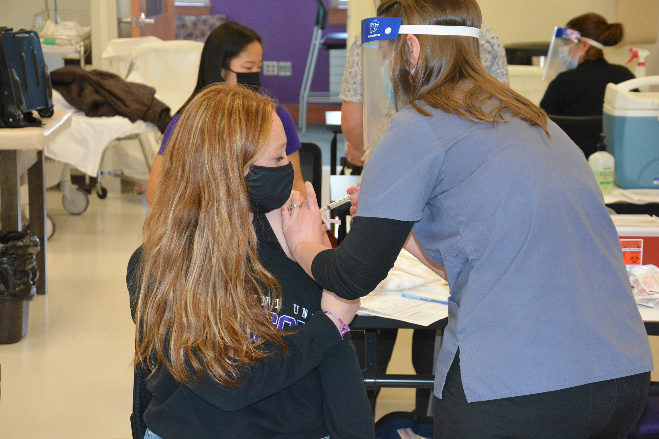 Mount Union Nursing Students, Faculty Receive First Round of COVID-19 Vaccinations